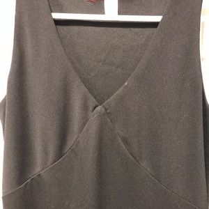 Les ailes de la mode black dress asymmetrical hem